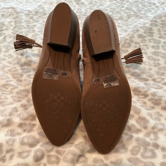 Tan Vince Camino booties size 8 - Picture 3 of 6